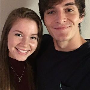 Meet your Posher, Sam